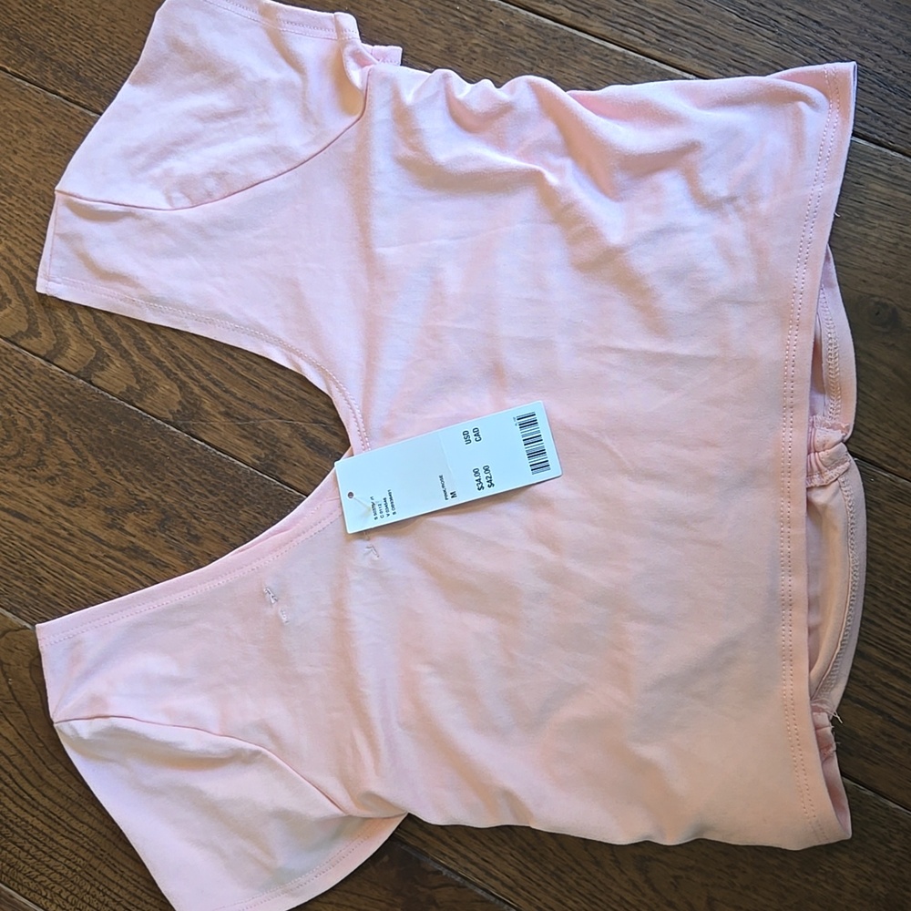 Urban Outfitters Light Pink Ruched V‑Neck Crop Top NWOT - Picture 3 of 6